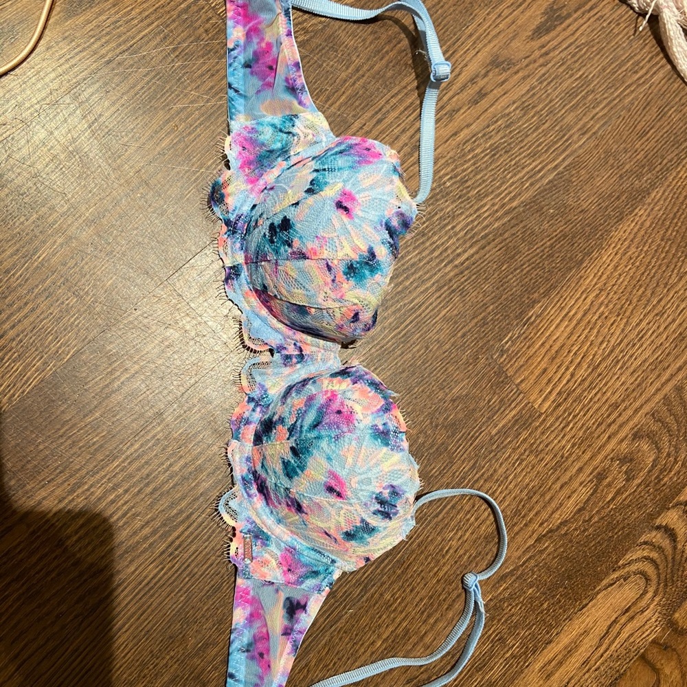 PINK date Push up bra 32B